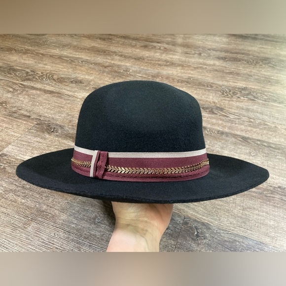 Vince Camuto Accessories - Vince Camuto Black Felt Fedora Hat OS